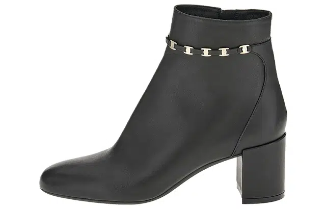 FERRAGAMO Vara