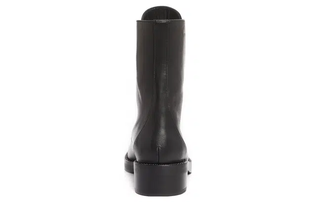 stuart weitzmanSW