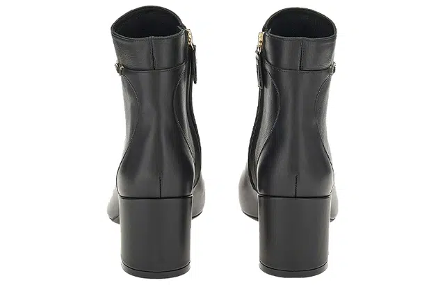 FERRAGAMO Vara