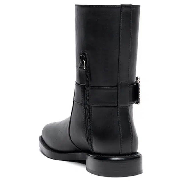 stuart weitzmanSW