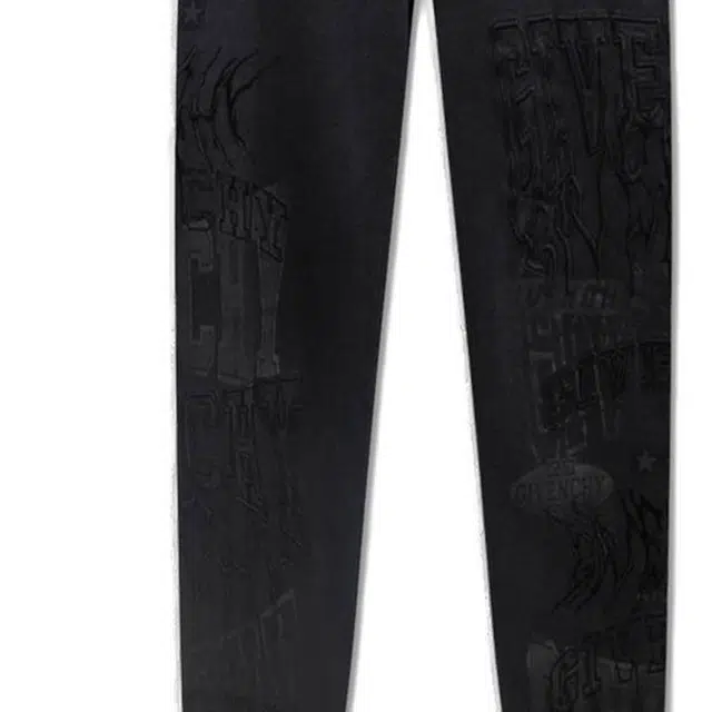 Givenchy FW22 Logo