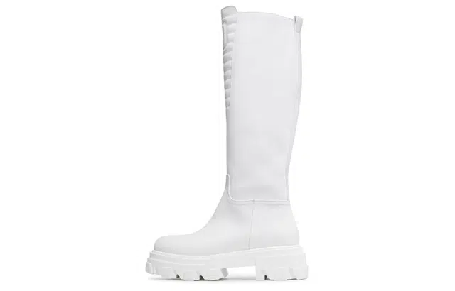 CHIARA FERRAGNI Eyelike