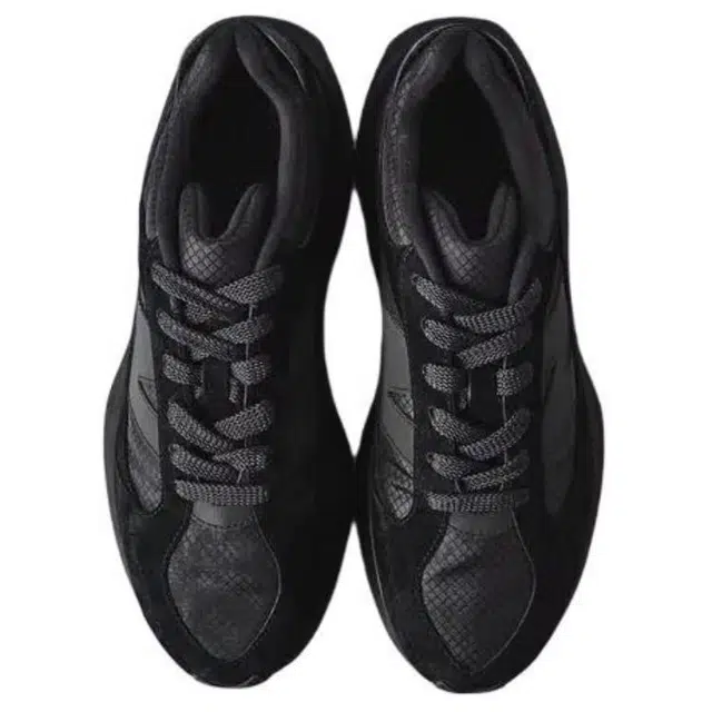 UNITED ARROWS x New Balance Warped Runner Black