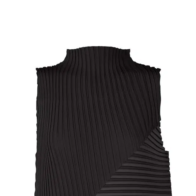 ISSEY MIYAKE SS23 T
