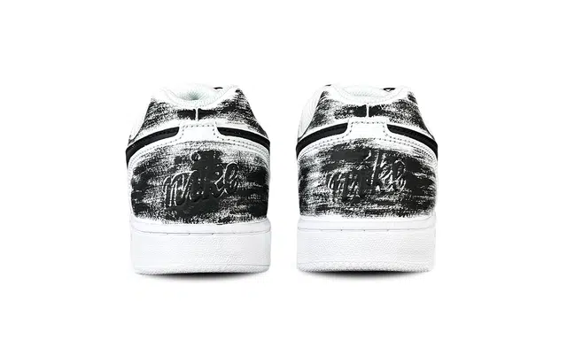 Nike EBERNON Low
