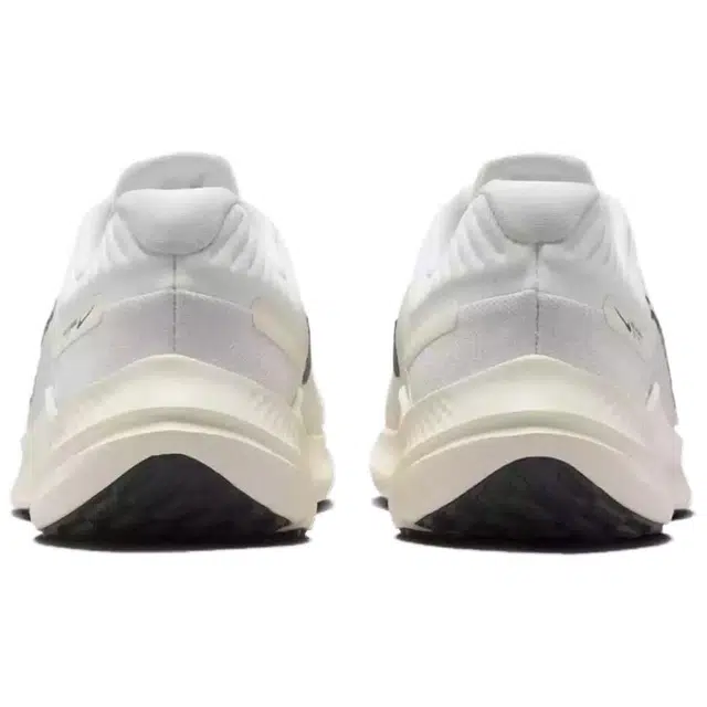 Nike Quest 5
