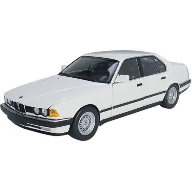 MINICHAMPS 118 BMW 730i 1986