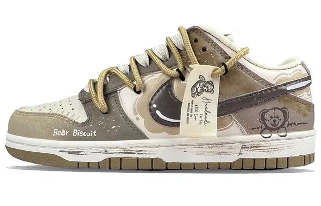 Nike Dunk Low Bear Biscuit