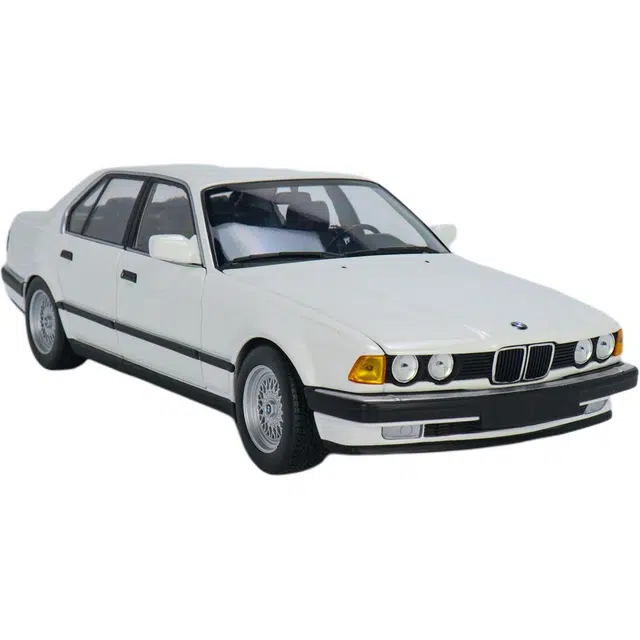 MINICHAMPS 118 BMW 730i 1986
