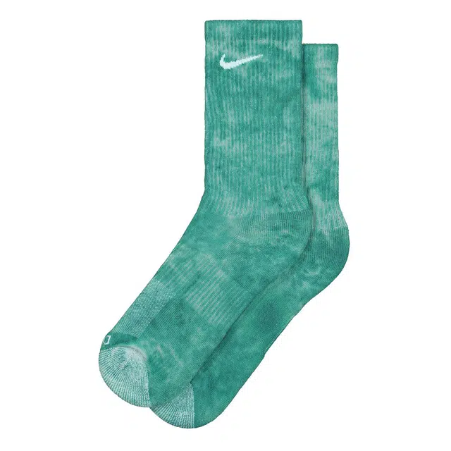 Nike Everyday Plus Logo 1