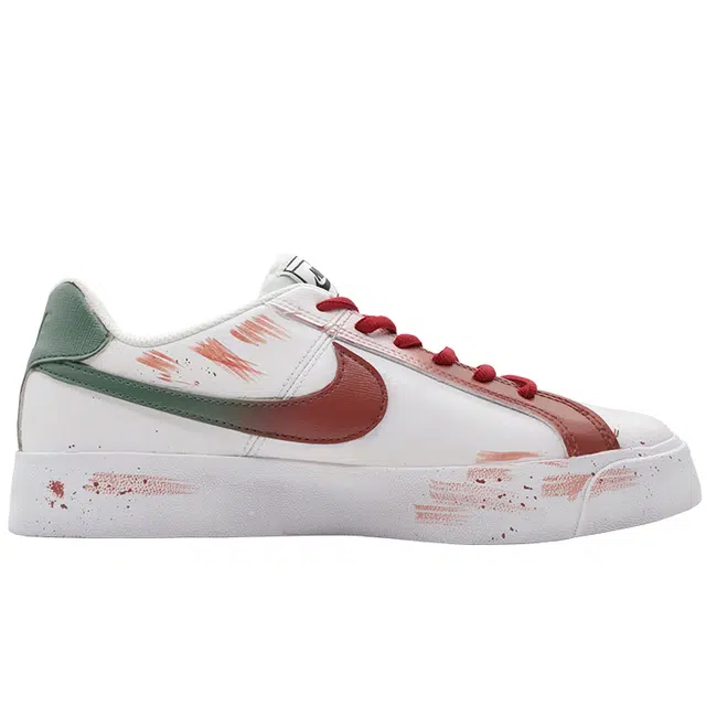 Nike Court Royale