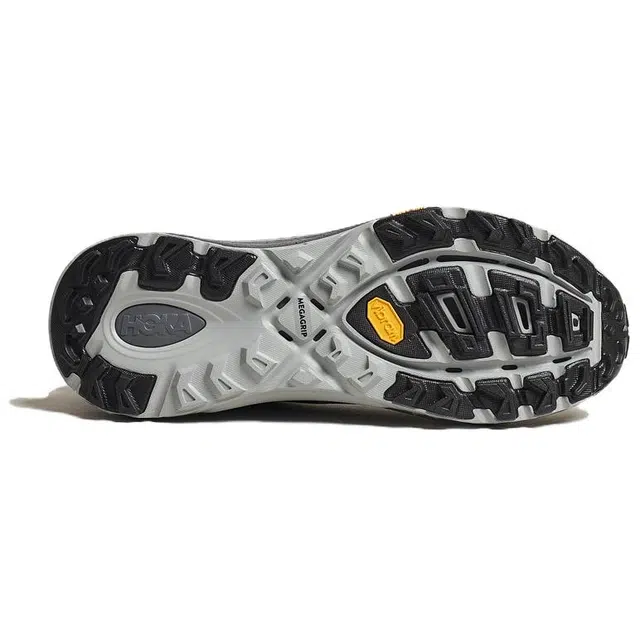HOKA ONE ONE