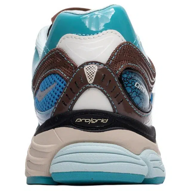 Saucony PROGRID OMNI 9