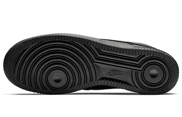 Nike Air Force 1 triple black