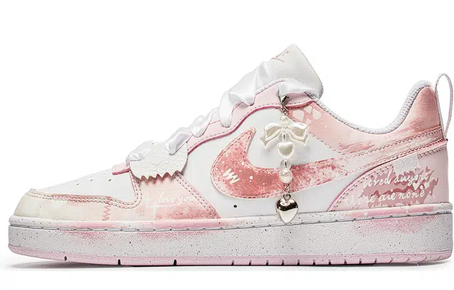 Nike Court Borough Low Pink