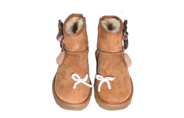 UGG CLASSIC MINI