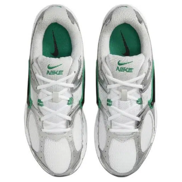 Nike V5 RNR