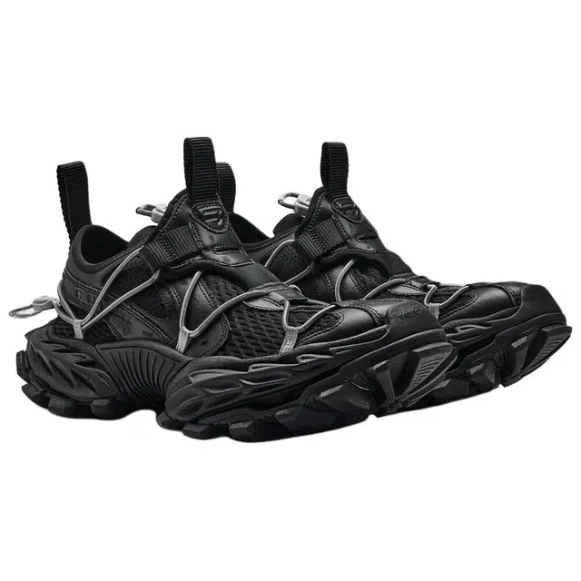 Balenciaga Hike
