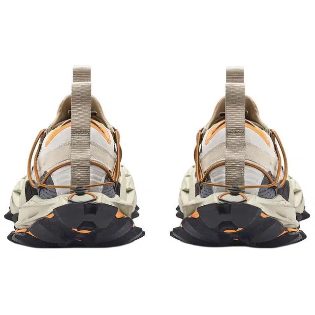 Balenciaga Hike