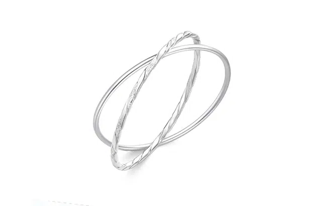 尚银福 莫比乌斯双环 叠戴交织爱恋 简约极简冷淡风高级感小众设计满天星磨砂百搭实心闭口镯子 好运 合金 手镯 女款