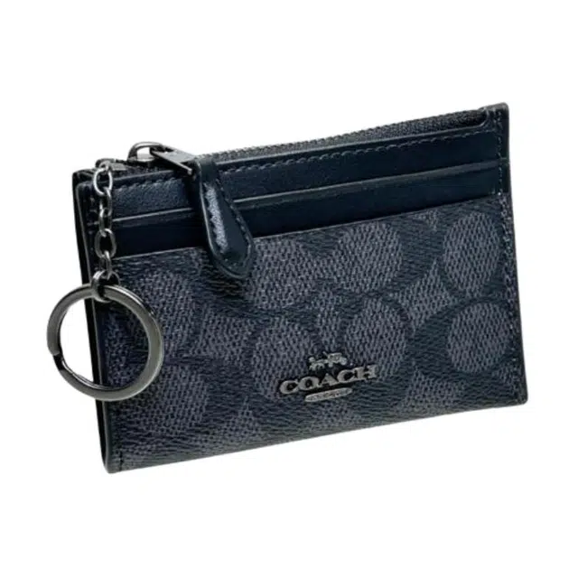 COACH Canvas 11