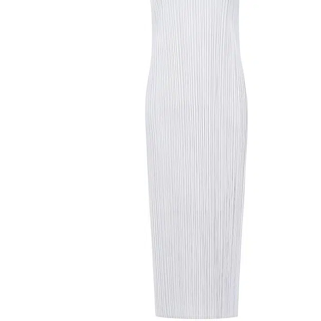 PLEATS PLEASE ISSEY MIYAKE