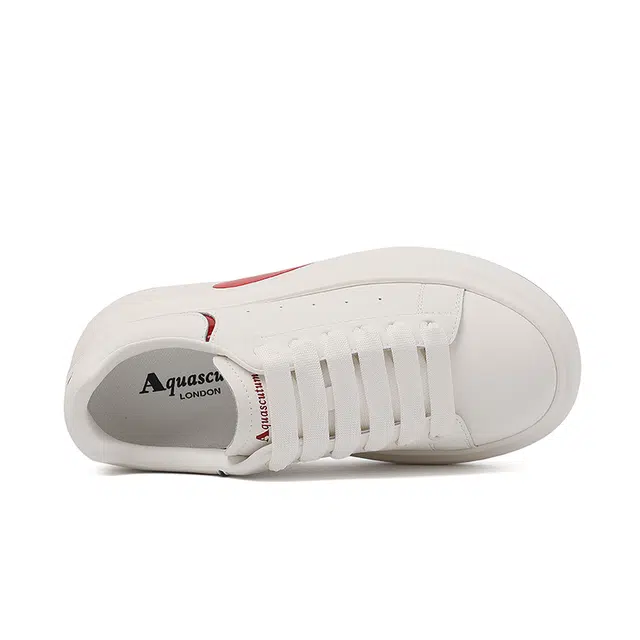 AQUASCUTUM