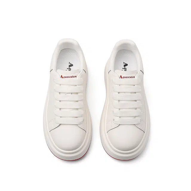 AQUASCUTUM
