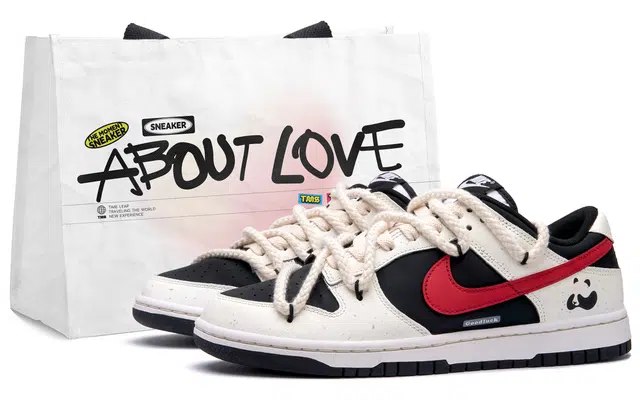 Nike Dunk Low "Panda Strawberry"