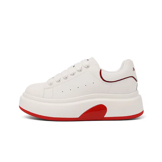 AQUASCUTUM