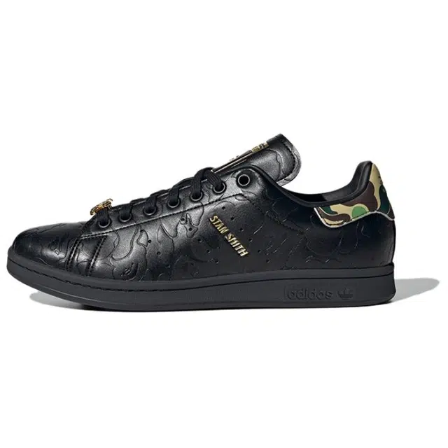 A BATHING APE x adidas originals StanSmith