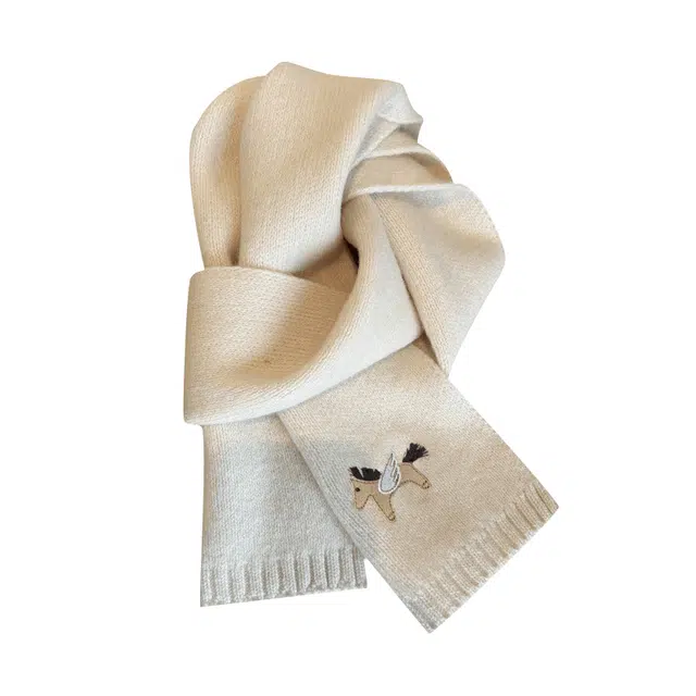 心水好物 秋冬针织纯色小马刺绣保暖百搭 羊毛混纺 绒线围巾 男女同款情侣款