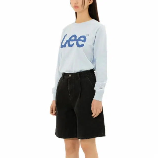 Lee T