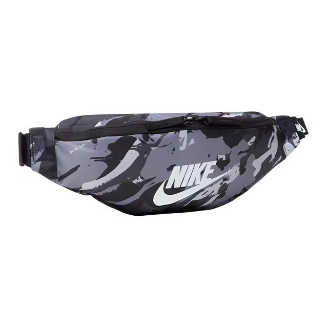 Nike SportswearHeritage