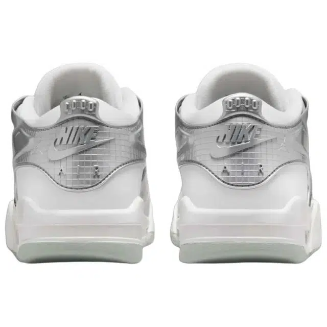Jordan Air Jordan 4 RM WMNSChrome