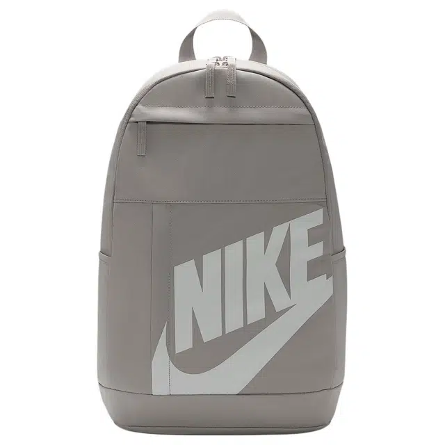 Nike ELEMENTAL