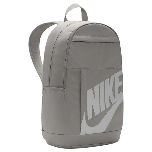 Nike ELEMENTAL