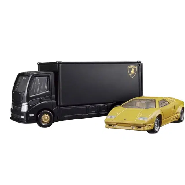 TAKARA TOMY