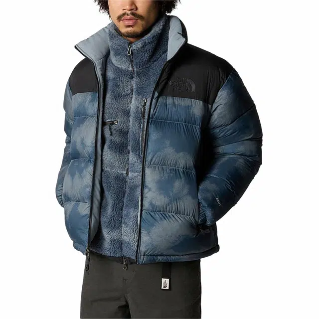 THE NORTH FACE 1992 CRINKLE REVERSIBLE NUPTSE JACKET Logo