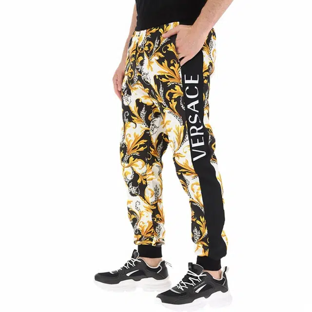 VERSACE