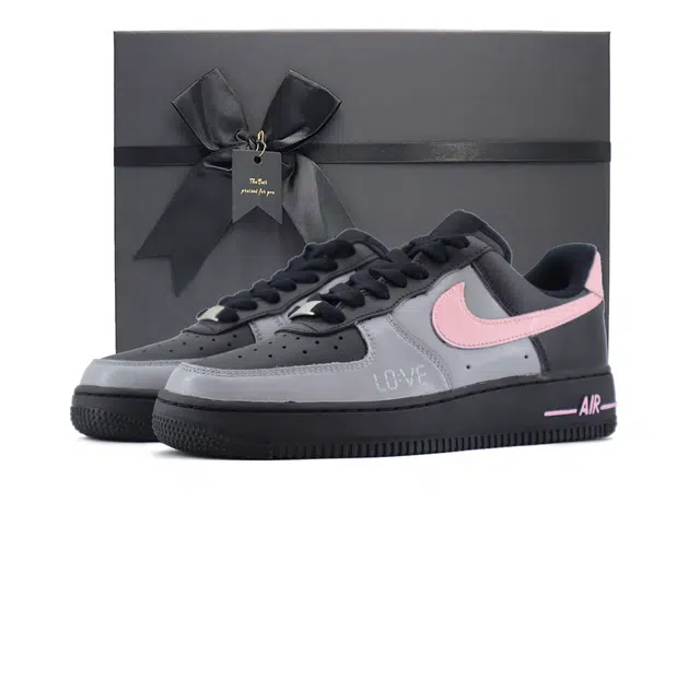 Nike Air Force 1 Love