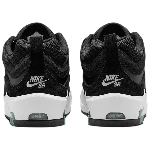 Nike Air Max Ishod