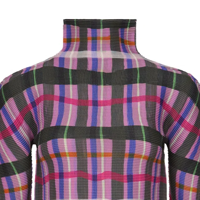 ISSEY MIYAKE T