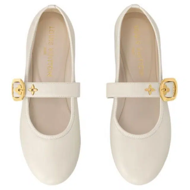 LOUIS VUITTON Romy