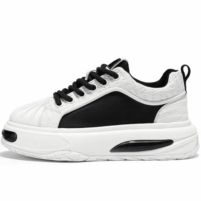 URBAN AUTHENTIC