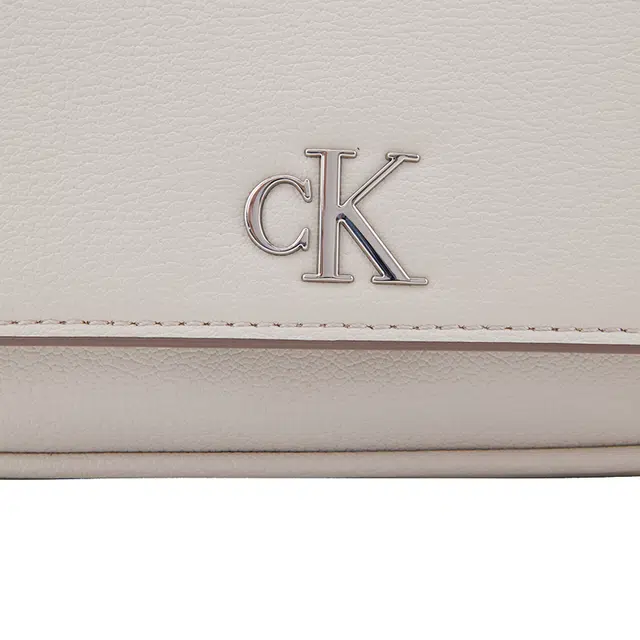 CALVIN KLEIN