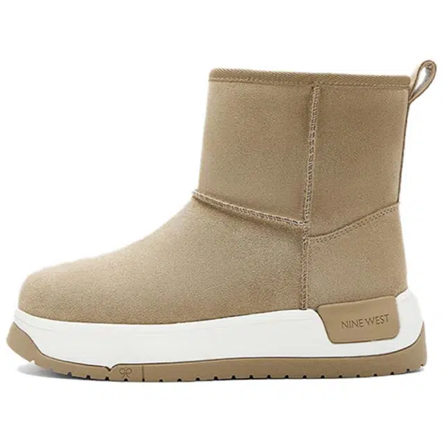 NINE WEST