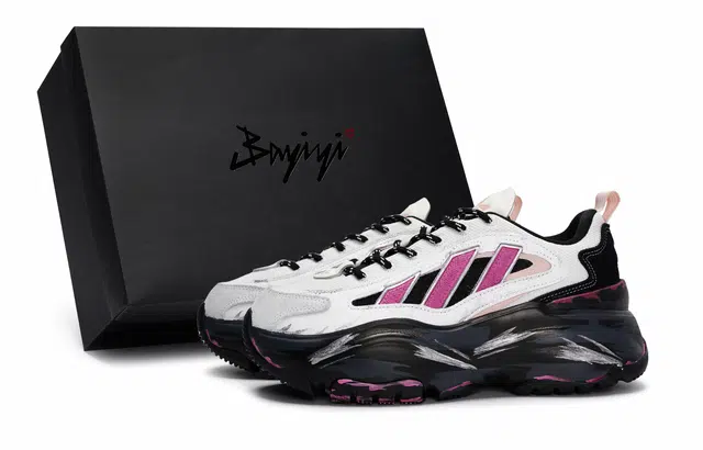 adidas originals OZGAIA 811 Y2K