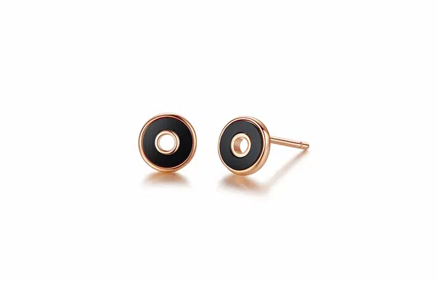 HOLLY RYAN 18k