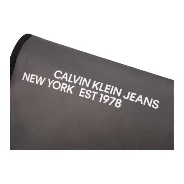 CALVIN KLEIN